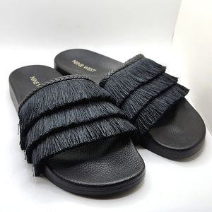 Nine West ● Fringe Slides